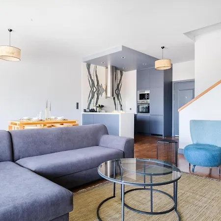 Benesta By Newinn Apartment